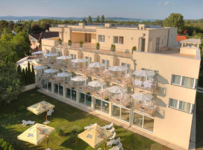 Két Korona Konferencia és Wellness Hotel, Balatonszárszó